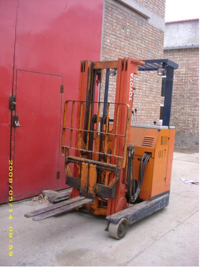 017#-丰田电动前移式叉车 5FBR15