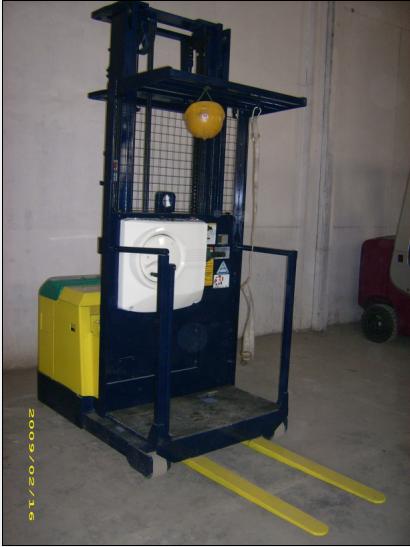 003#-小松拣选式叉车 MPF10-2