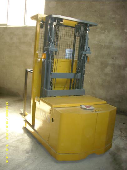 049#-力至优拣选式叉车 RB10-32-400