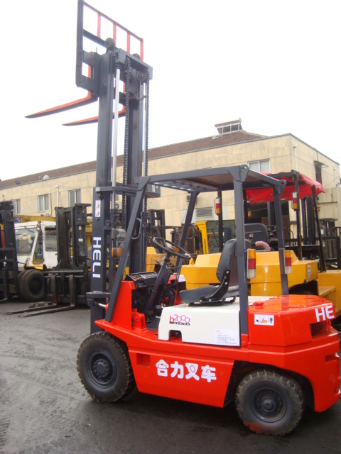 最新折扣合力柴油叉车供应 合力叉车最新价格 H2000