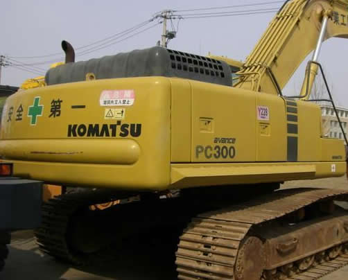 低价转让小松PC300-6挖掘机30万 小松PC300-6