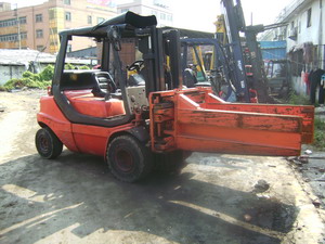 二手林德抱夹车3T Linde H30D