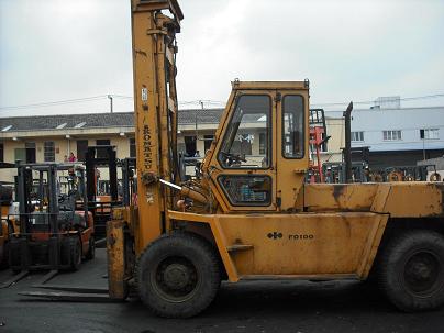 求购小松10吨进口叉车 10T