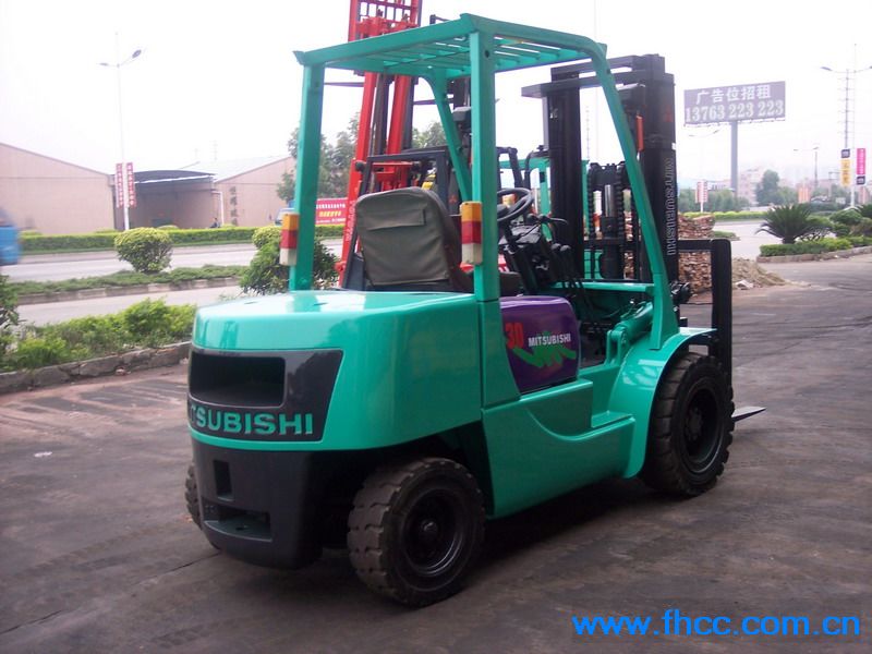 三菱 3吨 二手叉车 FD30