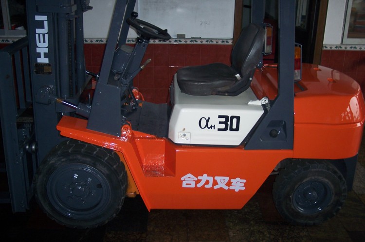合力3吨二手叉车 αH30 αH30