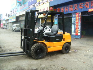 杭州3吨二手柴油叉车 CPC30HB