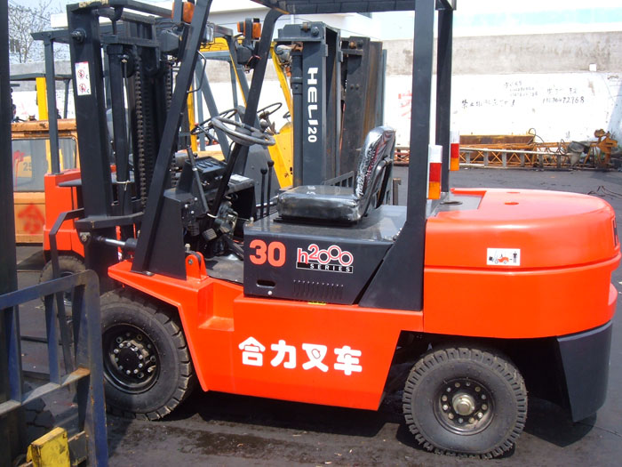 转让 租赁 维修 回收二手电动叉车 各种型号