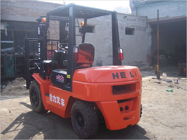 上海二手叉车市场 低价出售台励福叉车 3T
