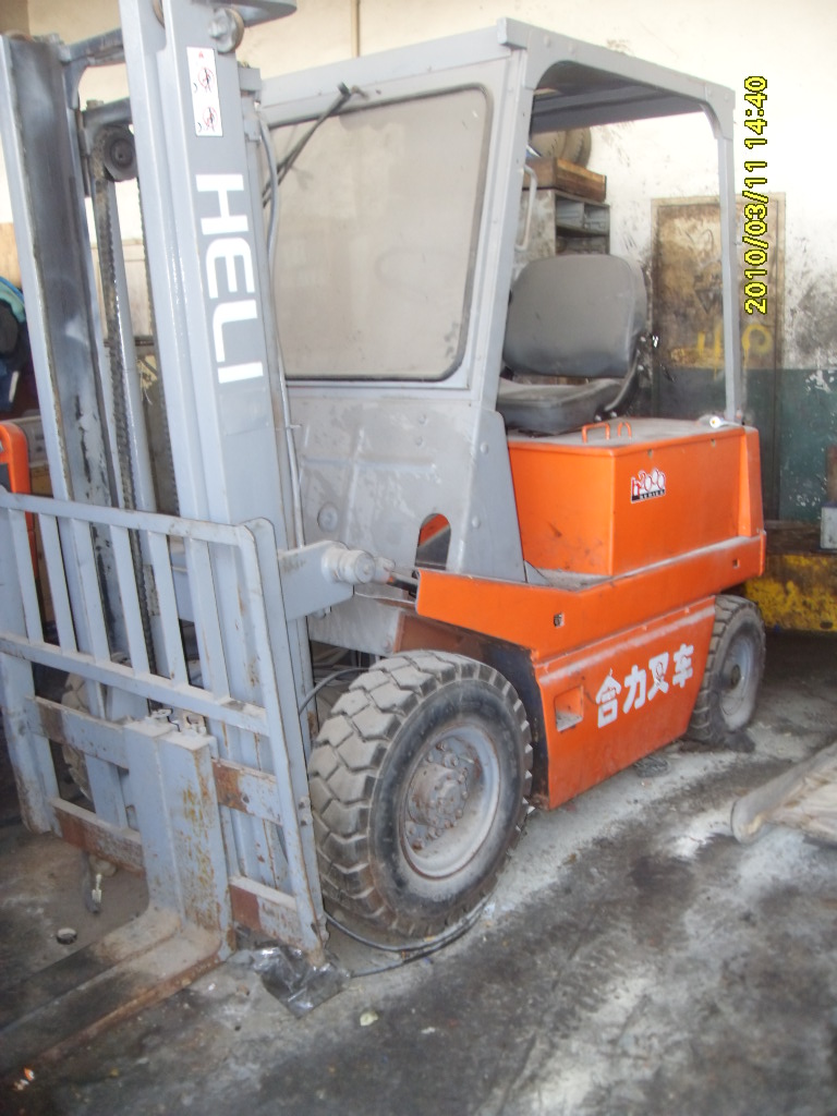 上海低价供应二手叉车 合力电动叉车 H2000型叉车 2T