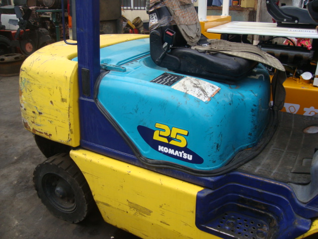 株洲二手叉车市场 二手进口叉车 二手小松叉车 柴油3吨叉车 3T