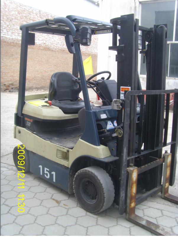 平衡重式电动叉车（151#） 7FB15