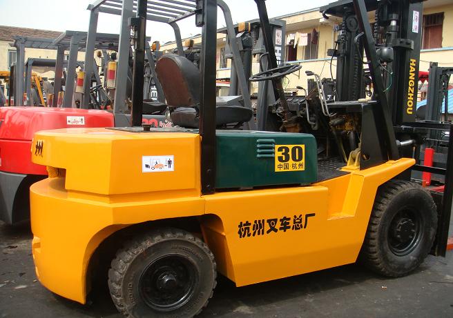 转让二手杭州3吨柴油叉车，上海二手市场，现货供应 CPCD30