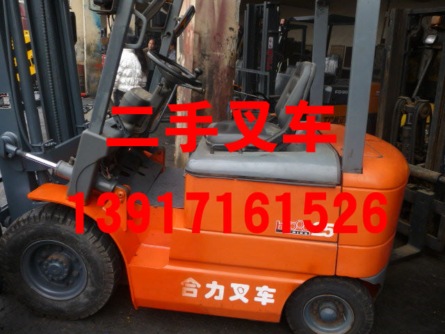 供应二手叉车/上海崇明二手叉车/保修半年 E30