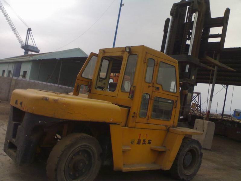 上海准然商贸 新到杭州HB30二手叉车 二手杭州HB30叉车