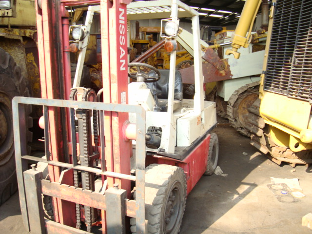 最新二手日产EGH02M30U叉车 日产EGH02