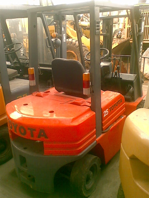 最新二手9成新Toyota系列叉车 上海叉车 二手叉车 Toyota丰田