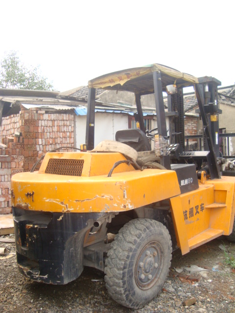 上海准然商贸 新到杭州6 7成新二手叉车 杭州 80 叉车