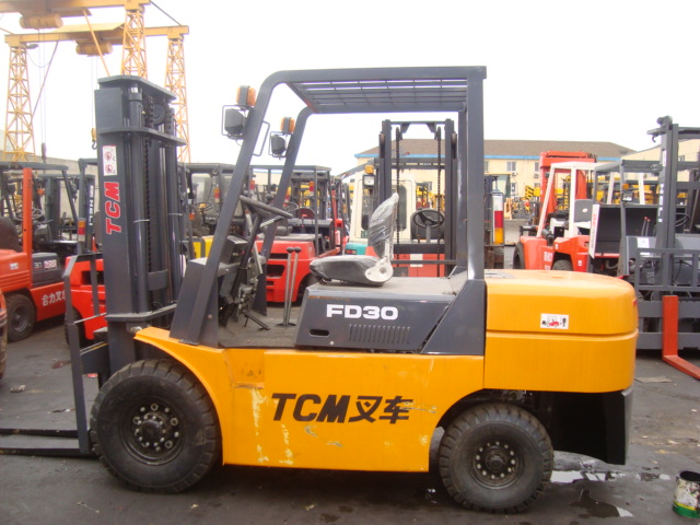 低价急甩二手TCM3吨叉车 TCM3吨叉车