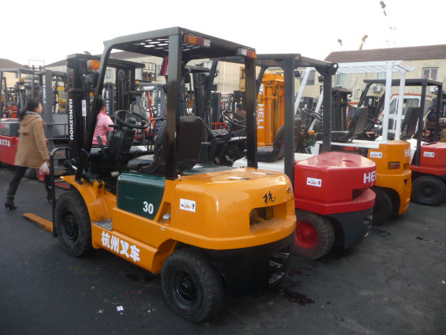 东阳二手叉车|力之忧叉车|TCM叉车|丰田叉车|小松叉车|二手叉车 进口国产多型号