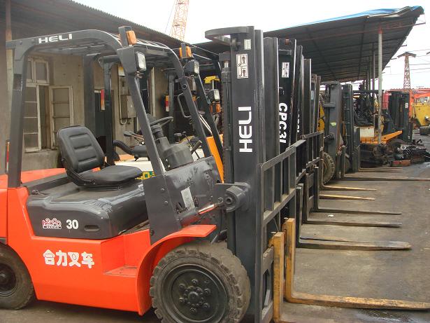 二手叉车首选准然 T:13524816966|13816638689 二手叉车交易市场 30