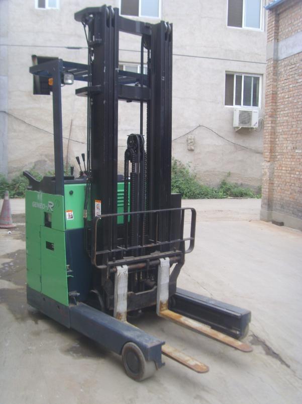 丰田站驾前移式叉车（173#） 7FBRS15自由柱