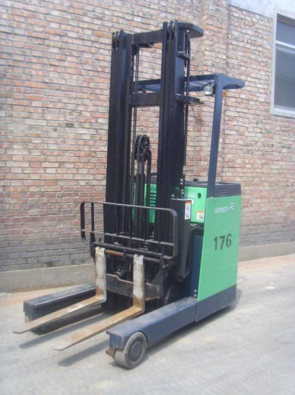 站驾前移式叉车（176#） 7FBRS15自由柱