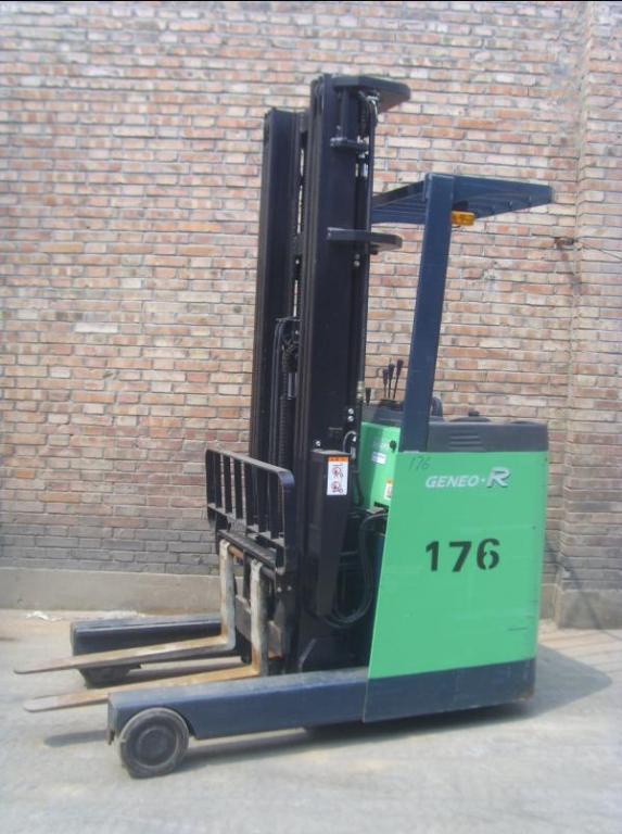 站驾前移式叉车（176#） 7FBRS15自由柱