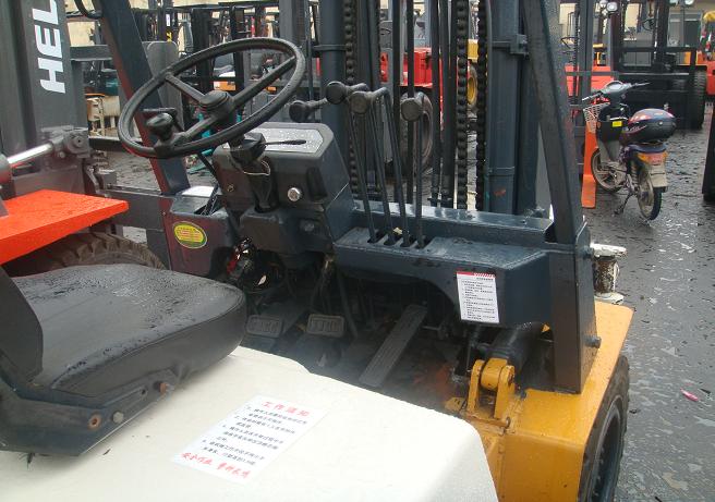 供应杭州3吨二手叉车，二手工程机械 CPCD30