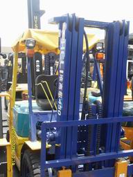 二手小松1吨集装箱叉车 小松1吨