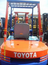 二手HECHA3吨蓄电池叉车 3吨叉车