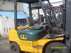 二手小松3吨集装箱叉车 小松3吨