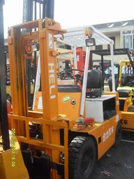 青岛二手合力3吨汽油机铲车 3吨叉车