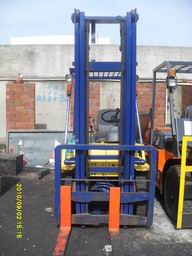 青岛二手合力3吨汽油机铲车 3吨叉车