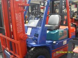 济南二手杭州3吨堆高机叉车 3吨叉车