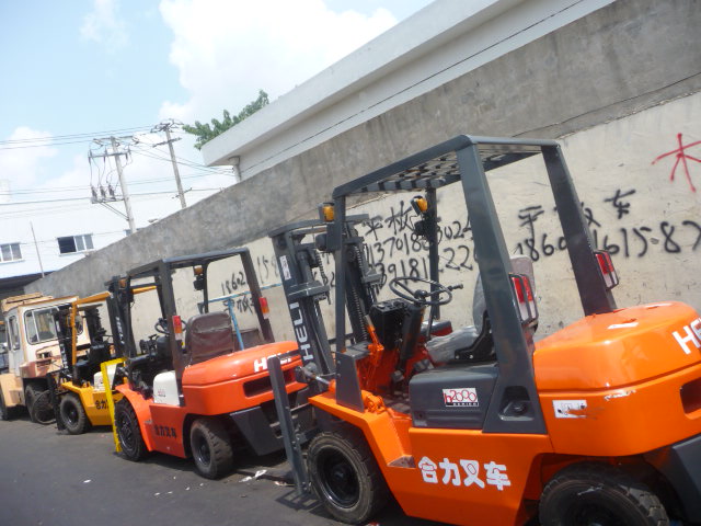 济南二手叉车、泰安二手叉车、潍坊二手叉车、德州二手叉车、滨州二手叉车、莱芜二手叉车、青岛二手叉车、烟台二手叉车 1-15吨多型号
