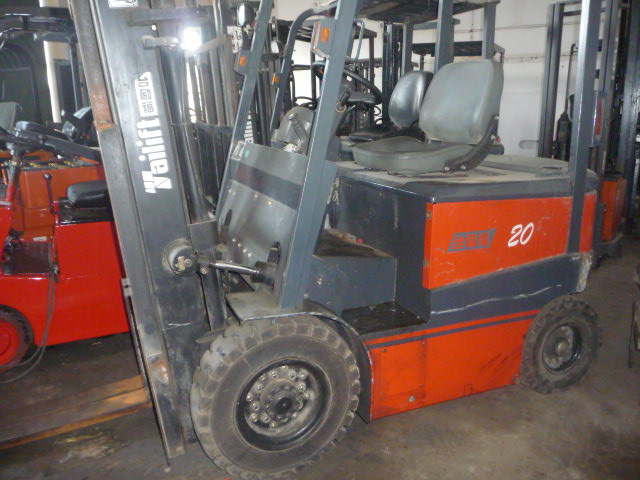 聊城二手电动叉车、二手电瓶叉车，二手物流设备、临沂二手电动叉车、二手电瓶叉车，二手物流设备 1-15吨多型号