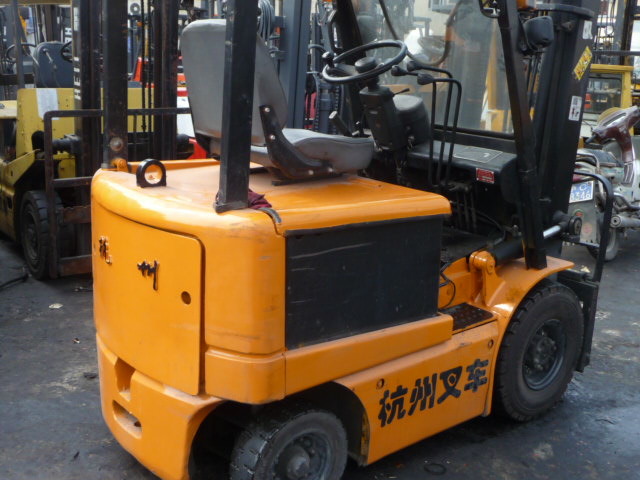 胶南市二手电动叉车、二手电瓶叉车，二手物流设备、莱西市二手电动叉车、二手电瓶叉车，二手物流设备 1-15吨多型号
