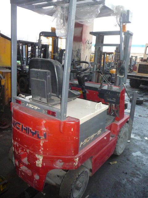 胶南市二手电动叉车、二手电瓶叉车，二手物流设备、莱西市二手电动叉车、二手电瓶叉车，二手物流设备 1-15吨多型号