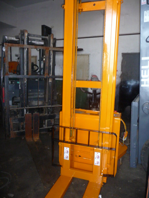 龙口市二手电动叉车、二手电瓶叉车，二手物流设备、莱阳市二手电动叉车、二手电瓶叉车，二手物流设备 1-15吨多型号