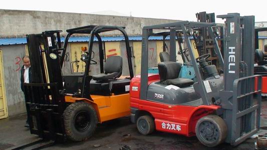 合肥叉车推挤：叉车 1-10吨