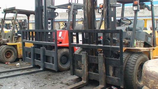 机械：叉车网 1-10吨_中国叉车网(www.chinaforklift.com)