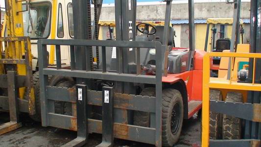 二手叉车网转让：叉车 1-10吨