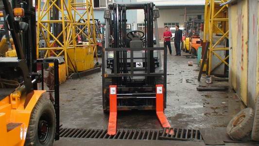 叉车网推荐：叉车 1-10吨