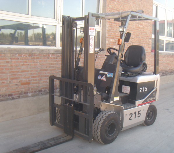 尼桑电动座驾式叉车 K1B1