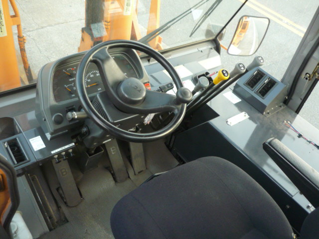 F.Uchiyama提供日本原装TCM 10吨柴油叉车 FD100-3H-8A005086