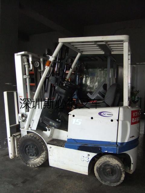 神钢平衡重电动叉车1.5吨。进口品质。 FBR15