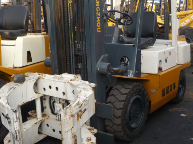 提供二手抱夹车|废铜|平抱夹车|夹包车|叉车销售 进口国产多型号