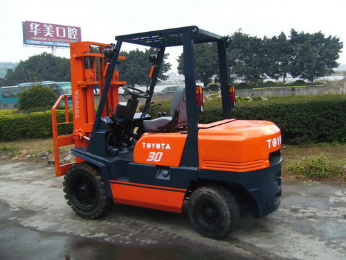 二手叉车 丰田5FD30 TOYOTA 5FD30