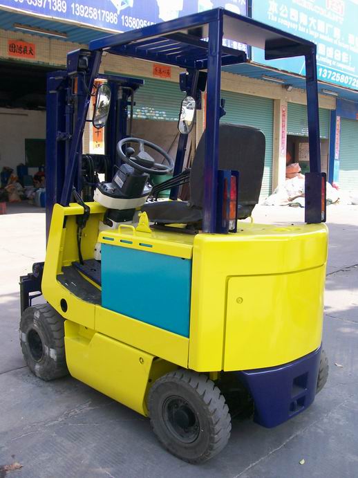 供应二手日产H01L15U电动叉车 供应二手日产H01L15U电动叉车