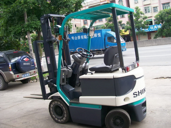 供应二手神钢SHINKO 6FB电动叉车 供应二手神钢SHINKO 6FB电动叉车
